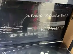 D-Link DES-1024D 24-Port 10/100 Switch na Desktop/Rackmount