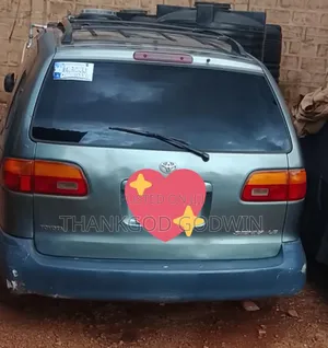 Toyota Sienna 2000 Kore
