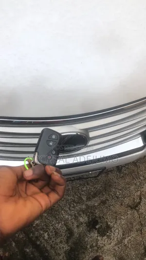 Lexus ES 350 2012 Fari