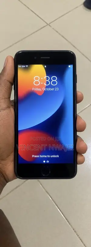 Apple iPhone 7 Plus 32GB Baki
