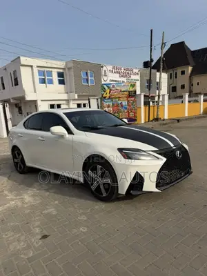 Lexus IS 2008 Fari