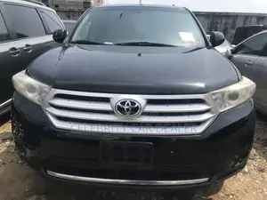 Toyota Highlander 3.5L 4WD 2013 Baki