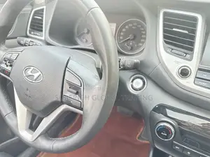 Hyundai Tucson 2016 Brown