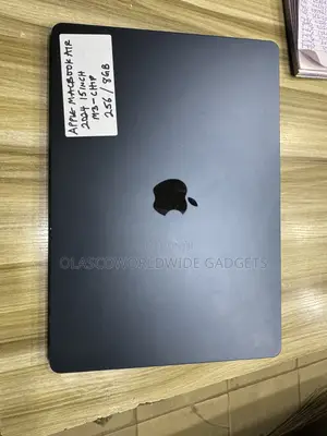Apple MacBook Air 2024 M3 8GB RAM 256GB SSD