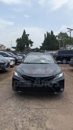 2019 Toyota Camry SE (2.5L 8A) Blue - Kai Dama daga Belgium