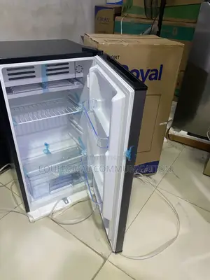 Royal RREF105BF 105L Compact Refrigerator