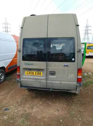Ford Transit 2005 - Green