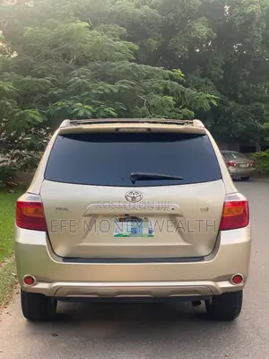 Toyota Highlander Limited 2009 Gold