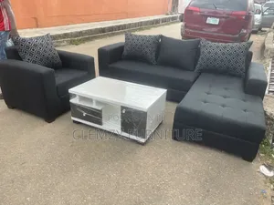 Sofas masu Kyau na L-Shape - Sababbi Baƙi