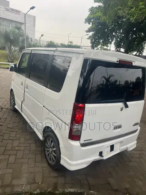 Suzuki Every 2008 Fari