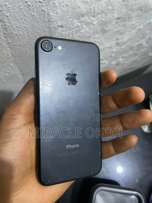 Apple iPhone 7 32GB Black