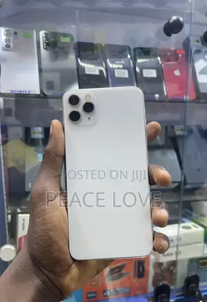 Apple iPhone 11 Pro Max 64GB White