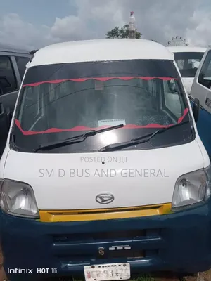 Daihatsu Hijet 2010 Bas
