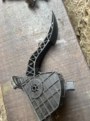 Throttle Pedal na Ford Edge (2008-2010)