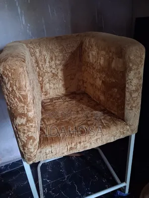 Workforce Makeup Station Chair - An Kuma Amfani