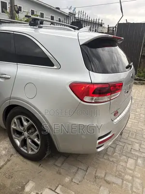 2016 Kia Sorento 4dr SUV Silver
