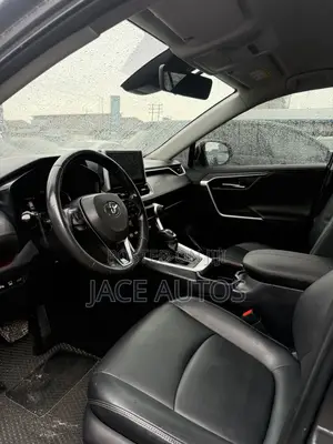 2022 Toyota RAV4 Limited SUV