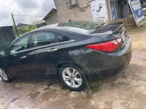2012 Hyundai Sonata Limited 2.0T Sedan - Baƙar Fata