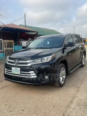 2017 Toyota Highlander XLE 4x2 V6 SUV Baki
