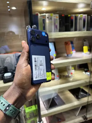 Apple iPhone 17 Pro Max 256GB Blue (Used)