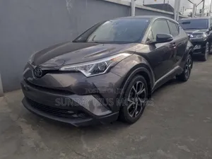 Toyota C-HR Limited FWD 2019 Baki
