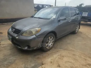 Toyota Matrix Hatchback FWD 1.8L 2007