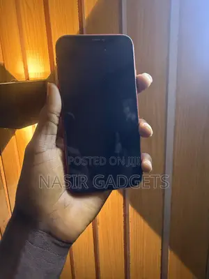 Apple iPhone 11 64GB Jaja