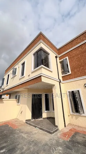 4-Bedroom Duplex for Sale a Carlton Gate, Akobo