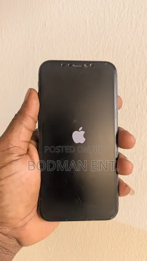 Apple iPhone 11 64GB Baki