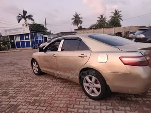 Toyota Camry 2008 Zinari