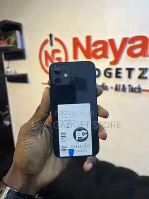 Apple iPhone 12 64GB Baki