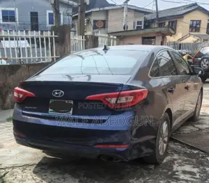 2016 Hyundai Sonata Base Sedan FWD 2.4L Blue