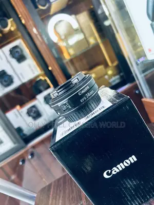 Canon EF-S 24mm f/2.8 STM Lens