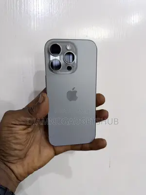 Apple iPhone 16 Pro 256GB Gray (Canada Used)