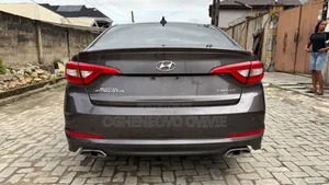 Hyundai Sonata Limited Sedan ta 2015