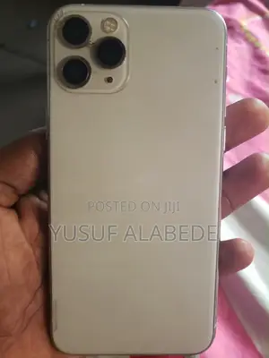 Apple iPhone 11 Pro 256GB White (Fusasshen Fuska)