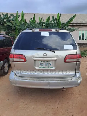 Toyota Sienna 1999 Ja