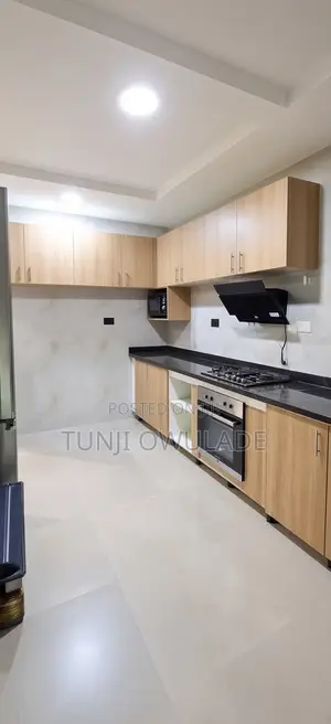 4-Bedroom Townhouse/Terrace don haya a Guzape