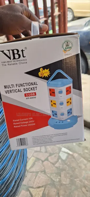 VBT Multifunctional Vertical Extension Socket - 12 Way