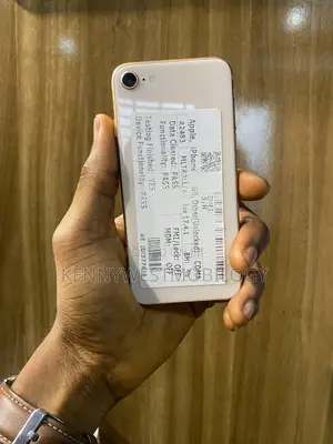 Apple iPhone 8 64GB Zinariya