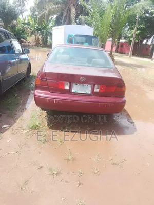 Toyota Camry 2000 Jaja