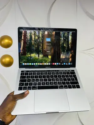 Apple MacBook Pro 2018 16GB Intel Core i7 256GB SSD