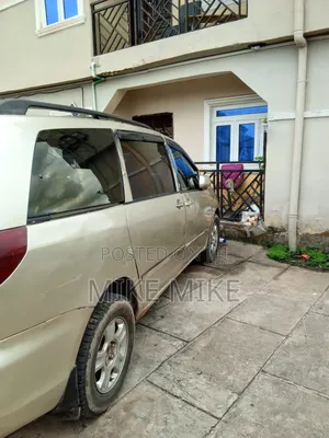 Toyota Sienna XLE 2005 Beige