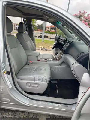 Toyota Highlander Limited 3.5L 4WD 2013 Silver