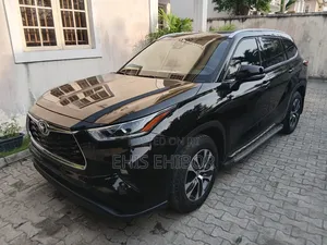 Toyota Highlander XLE 2022 Baki