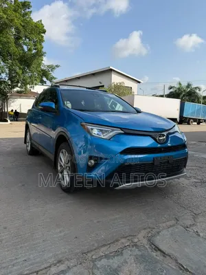 Toyota RAV4 SE AWD SUV na 2017