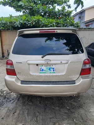 2005 Toyota Highlander Limited V6 SUV