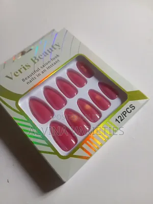 Kyakkyawan Pink Almond Press-On Nails