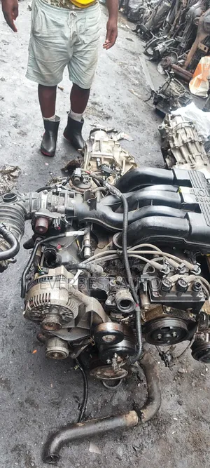 Injini da Gearbox na Ford Explorer 2008 4.0L V6