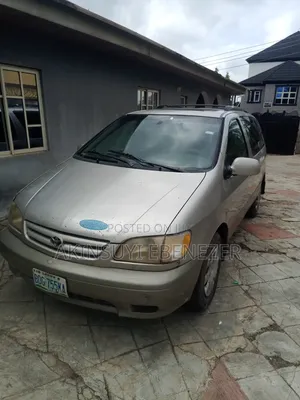 Toyota Sienna XLE 2002 Silver